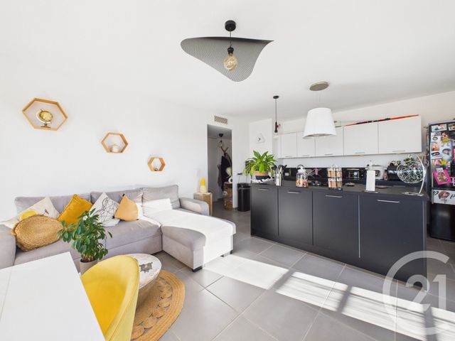 Appartement T3 &agrave; vendre - 3 pi&egrave;ces - 60,14 m2 - Toulon - 83 - PROVENCE-ALPES-COTE-D-AZUR