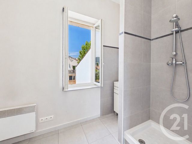 Appartement F1 &agrave; vendre - 1 pi&egrave;ce - 24,47 m2 - La Valette Du Var - 83 - PROVENCE-ALPES-COTE-D-AZUR