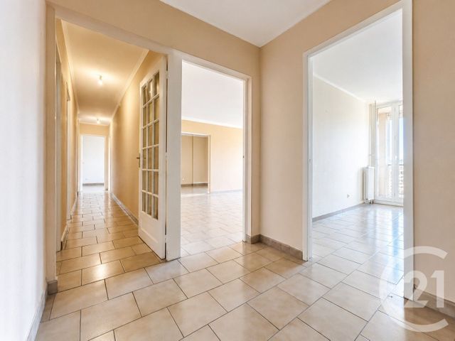 Appartement T5 &agrave; vendre - 4 pi&egrave;ces - 99,09 m2 - La Valette Du Var - 83 - PROVENCE-ALPES-COTE-D-AZUR
