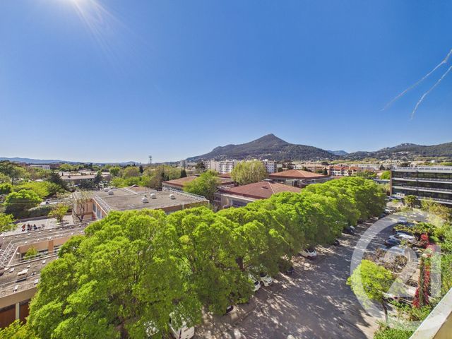 Appartement T4 &agrave; vendre - 5 pi&egrave;ces - 87,56 m2 - La Valette Du Var - 83 - PROVENCE-ALPES-COTE-D-AZUR