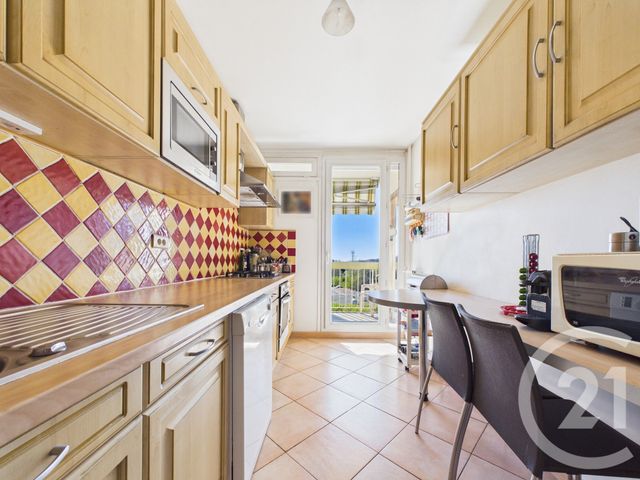 Appartement T4 &agrave; vendre - 5 pi&egrave;ces - 87,56 m2 - La Valette Du Var - 83 - PROVENCE-ALPES-COTE-D-AZUR