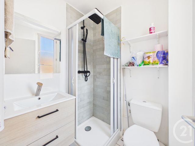 Appartement F1 &agrave; louer - 1 pi&egrave;ce - 29,05 m2 - Toulon - 83 - PROVENCE-ALPES-COTE-D-AZUR