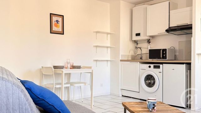 Appartement F1 &agrave; louer - 1 pi&egrave;ce - 29,05 m2 - Toulon - 83 - PROVENCE-ALPES-COTE-D-AZUR