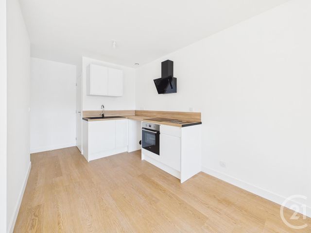 Appartement F3 &agrave; louer - 3 pi&egrave;ces - 52,40 m2 - Toulon - 83 - PROVENCE-ALPES-COTE-D-AZUR