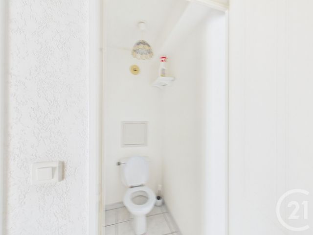 Appartement T2 &agrave; vendre - 2 pi&egrave;ces - 30,13 m2 - Bormes Les Mimosas - 83 - PROVENCE-ALPES-COTE-D-AZUR