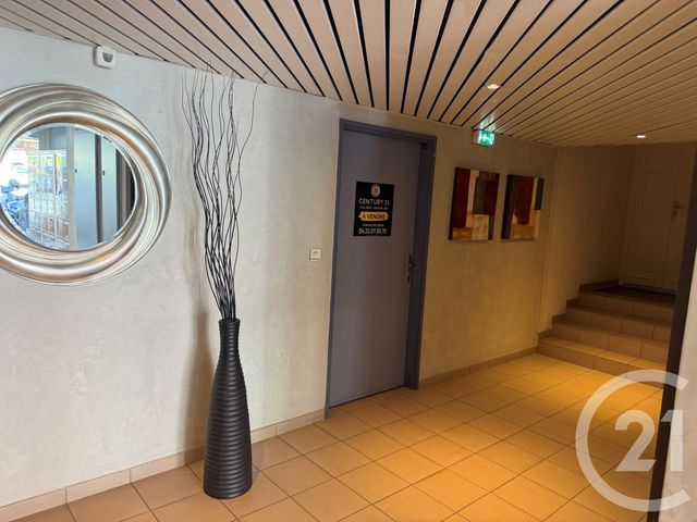 Appartement T2 &agrave; vendre - 2 pi&egrave;ces - 30,13 m2 - Bormes Les Mimosas - 83 - PROVENCE-ALPES-COTE-D-AZUR