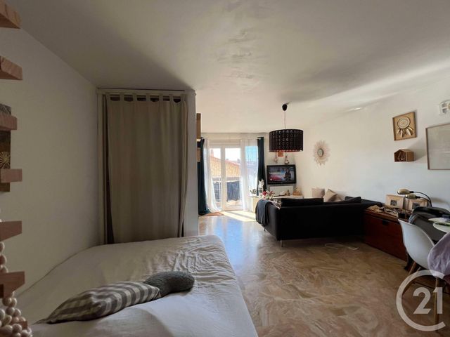 Appartement F1 &agrave; louer - 1 pi&egrave;ce - 35 m2 - La Valette Du Var - 83 - PROVENCE-ALPES-COTE-D-AZUR