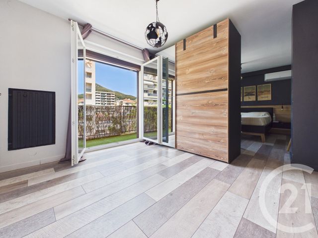 Appartement T4 &agrave; vendre - 4 pi&egrave;ces - 76,44 m2 - Toulon - 83 - PROVENCE-ALPES-COTE-D-AZUR