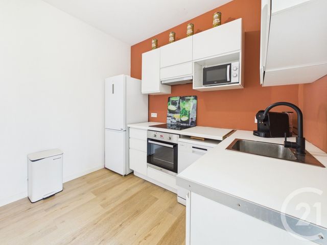 Appartement F3 &agrave; louer - 3 pi&egrave;ces - 50,07 m2 - Toulon - 83 - PROVENCE-ALPES-COTE-D-AZUR