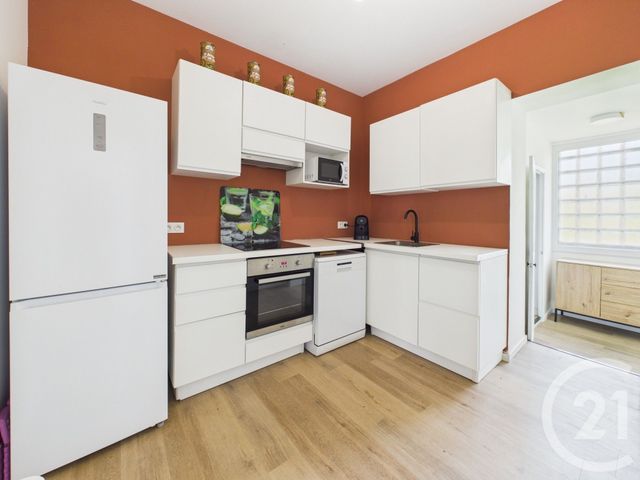 Appartement F3 &agrave; louer - 3 pi&egrave;ces - 50,07 m2 - Toulon - 83 - PROVENCE-ALPES-COTE-D-AZUR