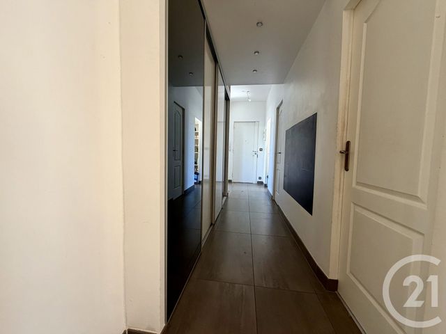 Appartement F4 &agrave; vendre - 4 pi&egrave;ces - 96,61 m2 - Toulon - 83 - PROVENCE-ALPES-COTE-D-AZUR