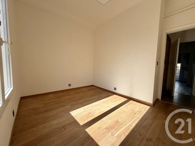 Appartement F4 &agrave; vendre - 4 pi&egrave;ces - 96,61 m2 - Toulon - 83 - PROVENCE-ALPES-COTE-D-AZUR