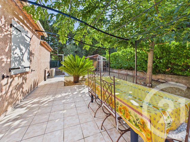 Maison &agrave; louer - 4 pi&egrave;ces - 86 m2 - Meounes Les Montrieux - 83 - PROVENCE-ALPES-COTE-D-AZUR