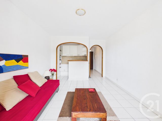 Appartement Studio &agrave; louer - 1 pi&egrave;ce - 25,42 m2 - La Valette Du Var - 83 - PROVENCE-ALPES-COTE-D-AZUR