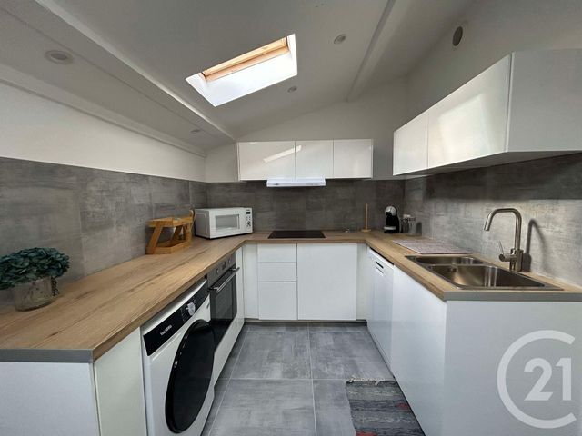 Appartement F2 &agrave; louer - 2 pi&egrave;ces - 35,70 m2 - Toulon - 83 - PROVENCE-ALPES-COTE-D-AZUR