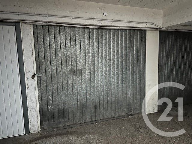 parking - LA VALETTE DU VAR - 83