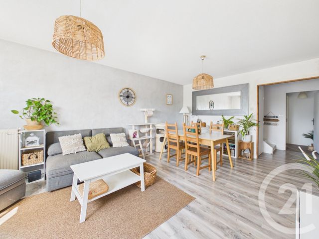 Appartement Duplex &agrave; vendre - 5 pi&egrave;ces - 103,12 m2 - La Garde - 83 - PROVENCE-ALPES-COTE-D-AZUR