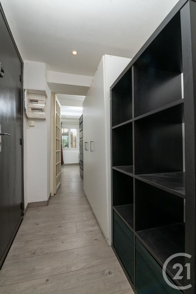 Appartement F2 &agrave; louer - 2 pi&egrave;ces - 42 m2 - La Garde - 83 - PROVENCE-ALPES-COTE-D-AZUR