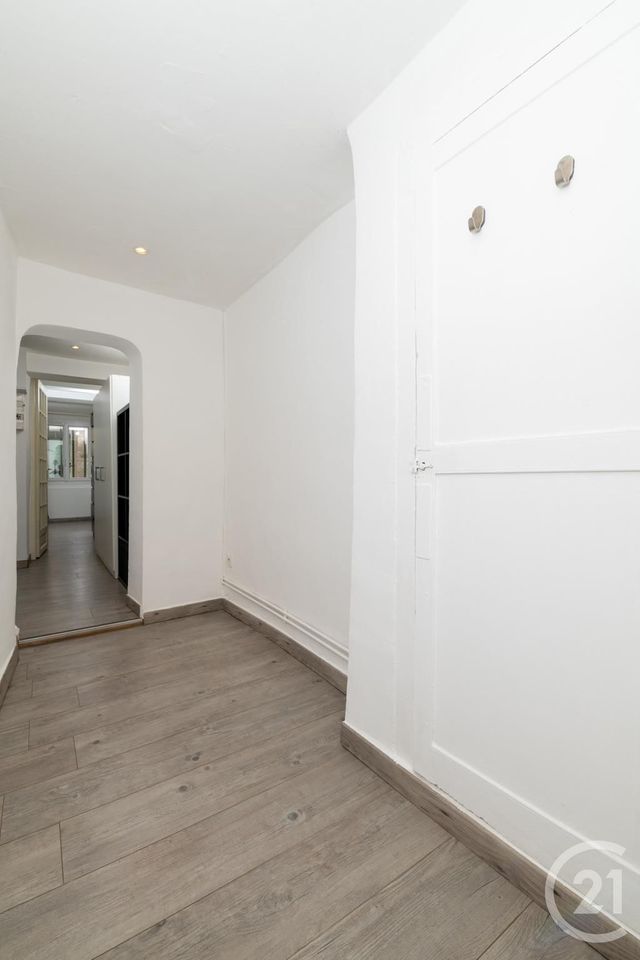 Appartement F2 &agrave; louer - 2 pi&egrave;ces - 42 m2 - La Garde - 83 - PROVENCE-ALPES-COTE-D-AZUR