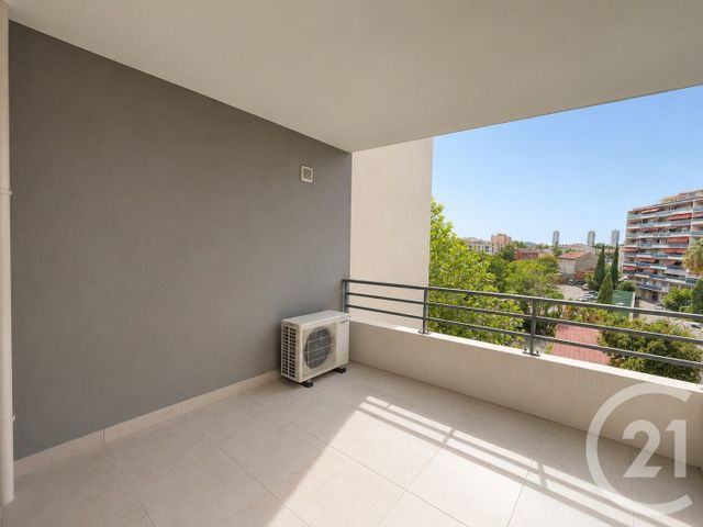 Appartement F2 &agrave; louer - 2 pi&egrave;ces - 42,67 m2 - Toulon - 83 - PROVENCE-ALPES-COTE-D-AZUR