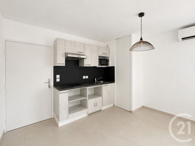 Appartement F2 &agrave; louer - 2 pi&egrave;ces - 42,67 m2 - Toulon - 83 - PROVENCE-ALPES-COTE-D-AZUR