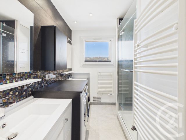 Appartement T4 &agrave; vendre - 4 pi&egrave;ces - 69,92 m2 - Toulon - 83 - PROVENCE-ALPES-COTE-D-AZUR