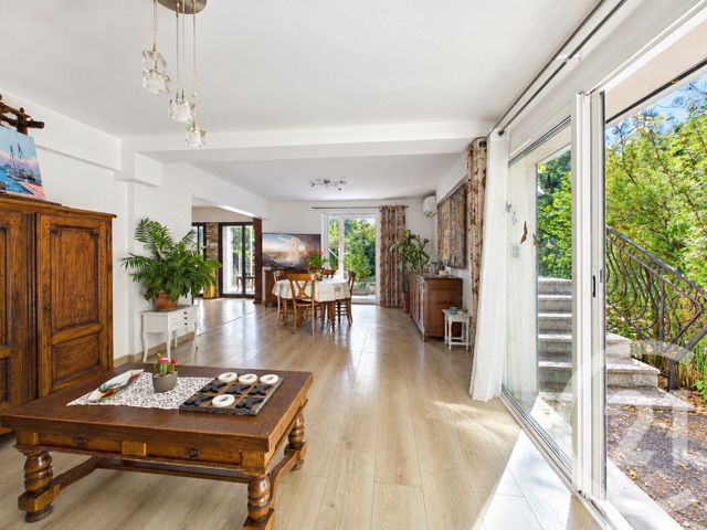 Maison &agrave; vendre - 8 pi&egrave;ces - 181,16 m2 - La Valette Du Var - 83 - PROVENCE-ALPES-COTE-D-AZUR