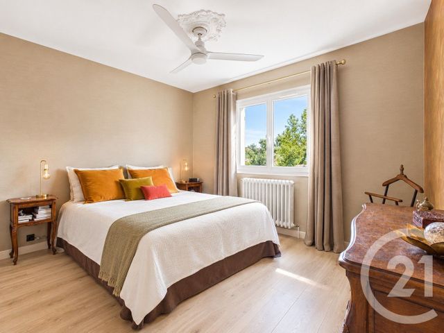 Maison &agrave; vendre - 8 pi&egrave;ces - 181,16 m2 - La Valette Du Var - 83 - PROVENCE-ALPES-COTE-D-AZUR