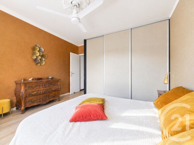 Maison &agrave; vendre - 8 pi&egrave;ces - 181,16 m2 - La Valette Du Var - 83 - PROVENCE-ALPES-COTE-D-AZUR