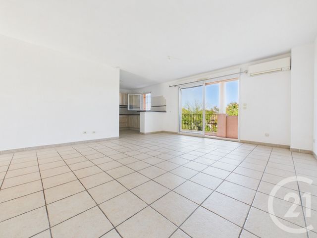 Appartement F3 &agrave; vendre - 3 pi&egrave;ces - 74,18 m2 - La Farlede - 83 - PROVENCE-ALPES-COTE-D-AZUR