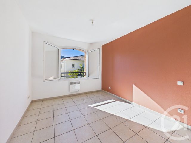 Appartement F3 &agrave; vendre - 3 pi&egrave;ces - 74,18 m2 - La Farlede - 83 - PROVENCE-ALPES-COTE-D-AZUR