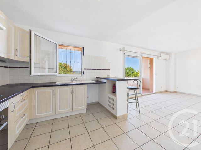 Appartement F3 &agrave; vendre - 3 pi&egrave;ces - 74,18 m2 - La Farlede - 83 - PROVENCE-ALPES-COTE-D-AZUR