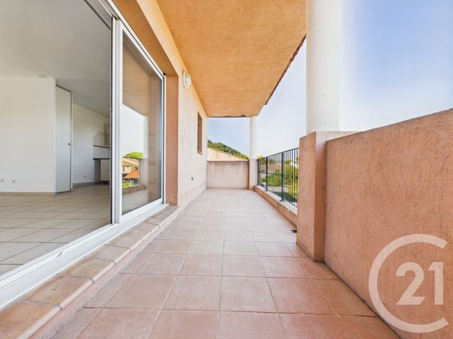 Appartement F3 &agrave; vendre - 3 pi&egrave;ces - 74,18 m2 - La Farlede - 83 - PROVENCE-ALPES-COTE-D-AZUR