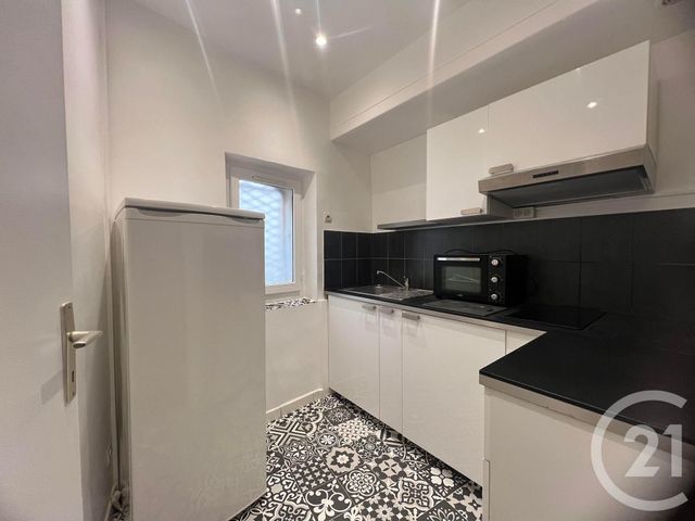 Appartement F2 &agrave; louer - 2 pi&egrave;ces - 29,52 m2 - La Valette Du Var - 83 - PROVENCE-ALPES-COTE-D-AZUR