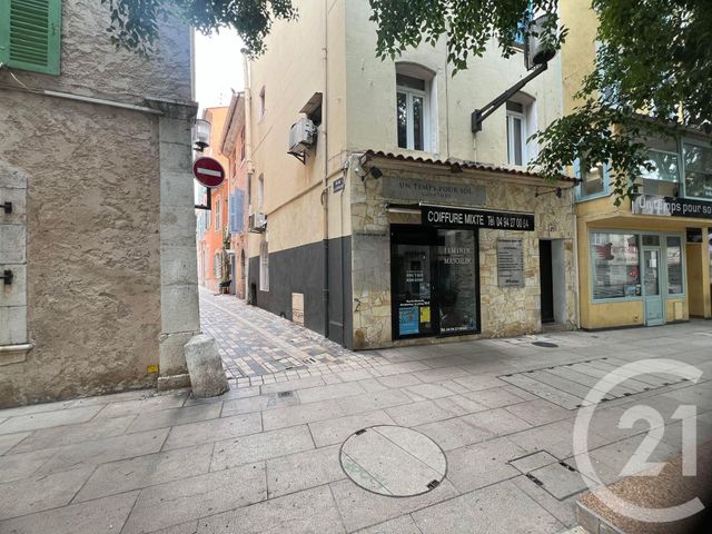 Appartement F2 &agrave; louer - 2 pi&egrave;ces - 29,52 m2 - La Valette Du Var - 83 - PROVENCE-ALPES-COTE-D-AZUR