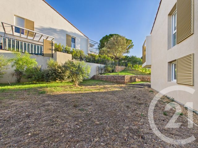 Appartement F3 &agrave; louer - 3 pi&egrave;ces - 64 m2 - Toulon - 83 - PROVENCE-ALPES-COTE-D-AZUR