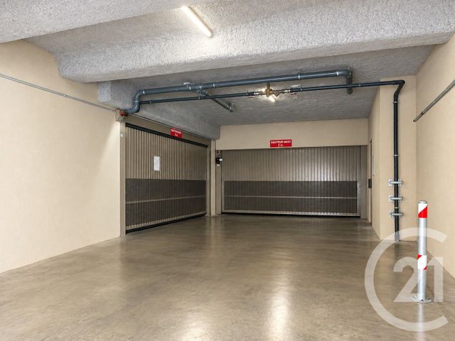 Parking &agrave; louer - 10 m2 - Toulon - 83 - PROVENCE-ALPES-COTE-D-AZUR