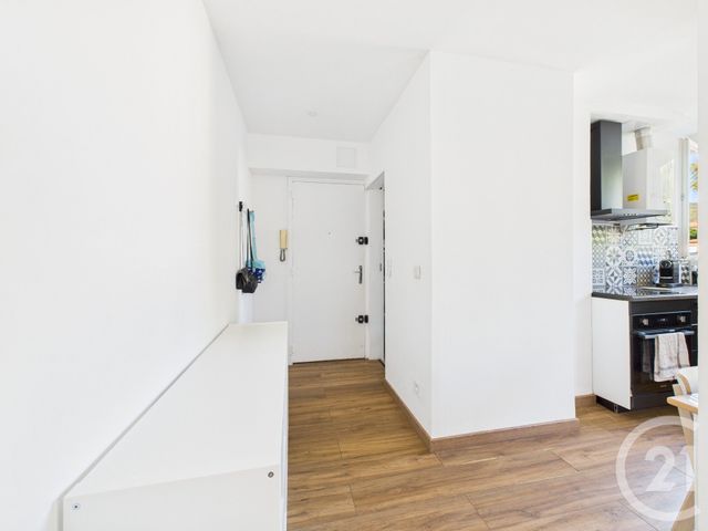 Appartement F2 &agrave; louer - 2 pi&egrave;ces - 39 m2 - La Valette Du Var - 83 - PROVENCE-ALPES-COTE-D-AZUR