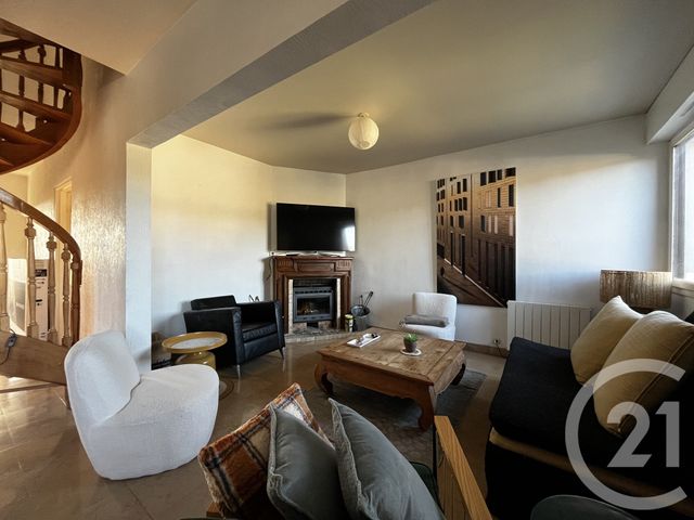Appartement T4 à louer - 4 pièces - 132 m2 - Beaune - 21 - BOURGOGNE