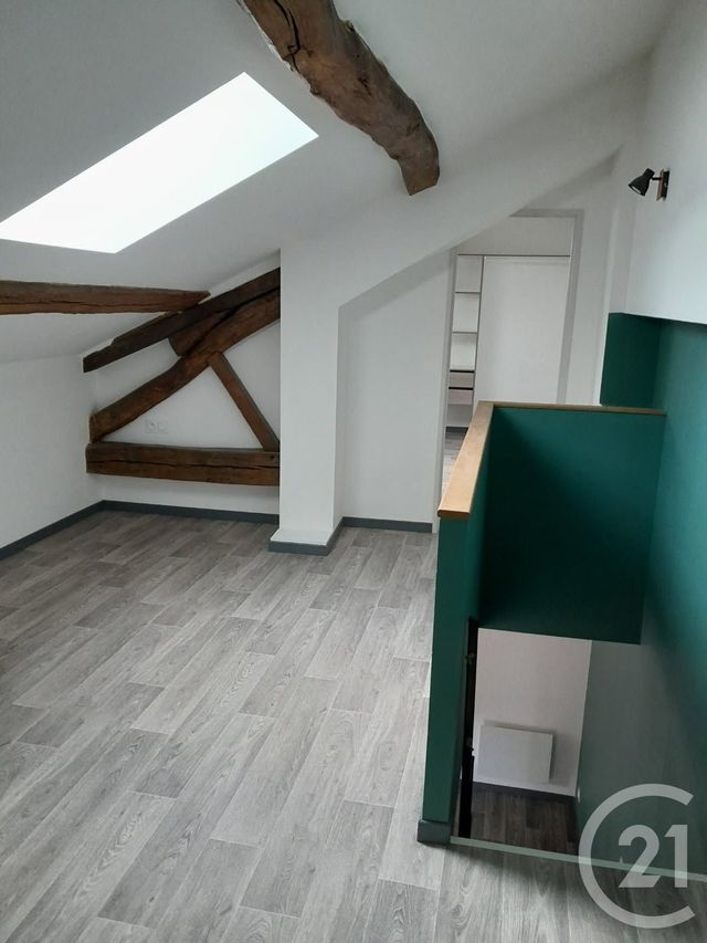 Appartement &agrave; louer - 2 pi&egrave;ces - 75,09 m2 - Bligny Les Beaune - 21 - BOURGOGNE