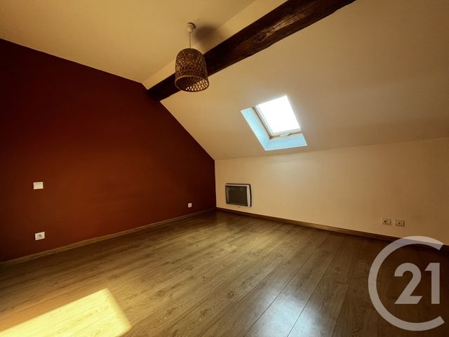 Maison &agrave; louer - 3 pi&egrave;ces - 68,16 m2 - La Rochepot - 21 - BOURGOGNE