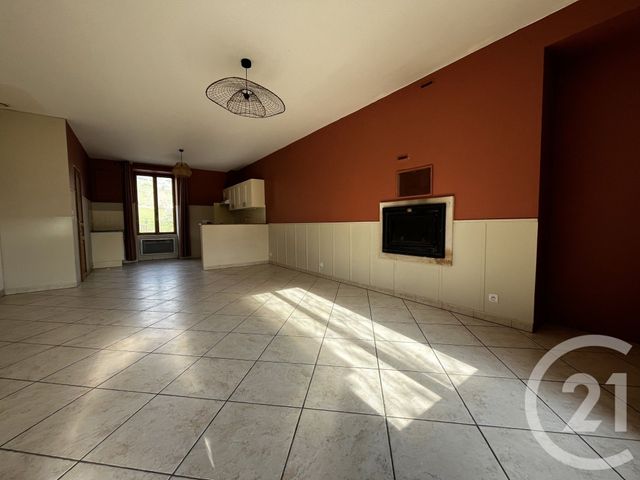 Maison &agrave; louer - 3 pi&egrave;ces - 68,16 m2 - La Rochepot - 21 - BOURGOGNE