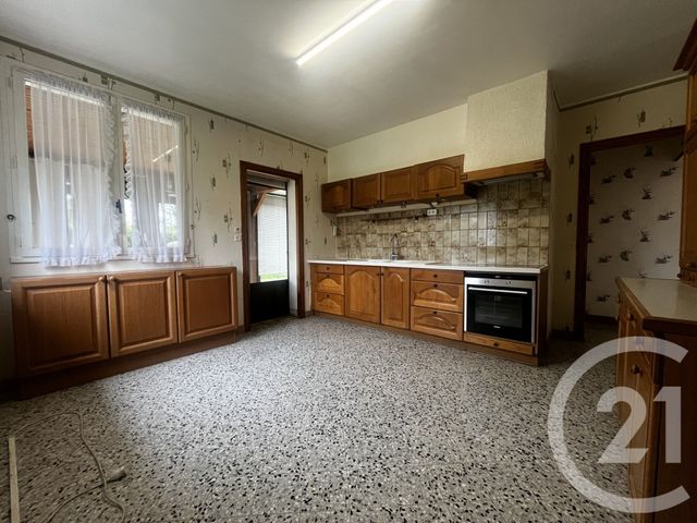 Maison &agrave; louer - 5 pi&egrave;ces - 160 m2 - Combertault - 21 - BOURGOGNE