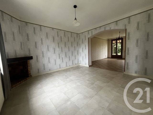 Maison &agrave; louer - 5 pi&egrave;ces - 160 m2 - Combertault - 21 - BOURGOGNE