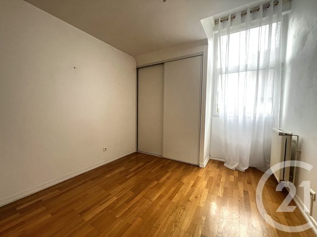 Appartement &agrave; louer - 3 pi&egrave;ces - 73 m2 - Beaune - 21 - BOURGOGNE
