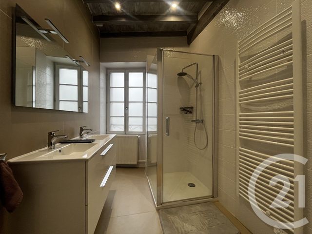 Appartement &agrave; louer - 2 pi&egrave;ces - 80 m2 - Beaune - 21 - BOURGOGNE