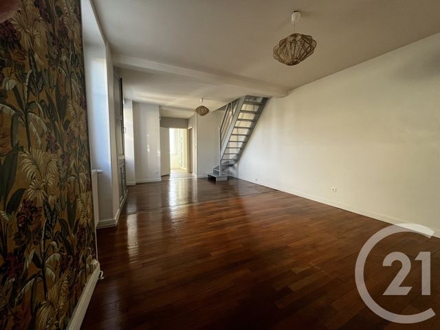 Maison &agrave; louer - 3 pi&egrave;ces - 85,05 m2 - Beaune - 21 - BOURGOGNE