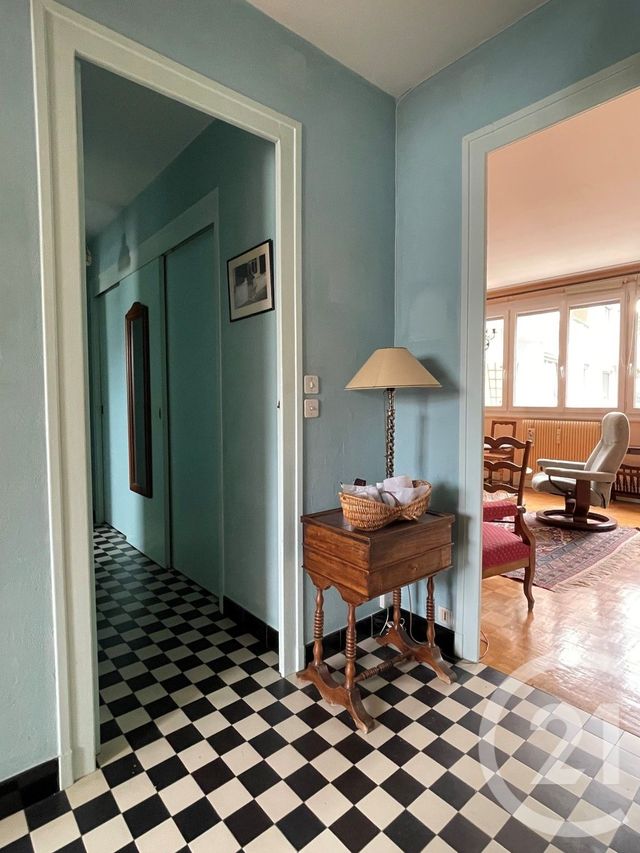 Appartement 5 pièces 104 m² · à Beaune · 104 m² · 199 000 €