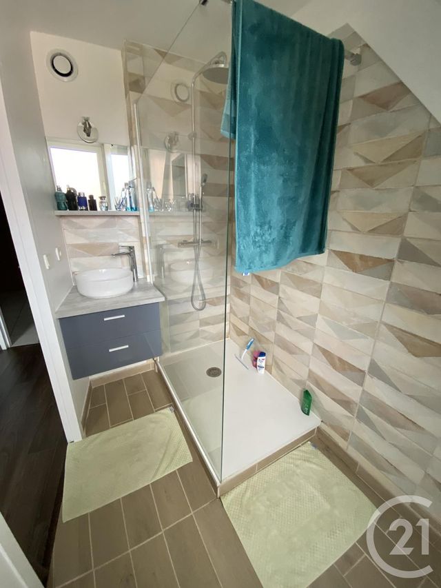 Appartement T3 &agrave; louer - 2 pi&egrave;ces - 42 m2 - Beaune - 21 - BOURGOGNE