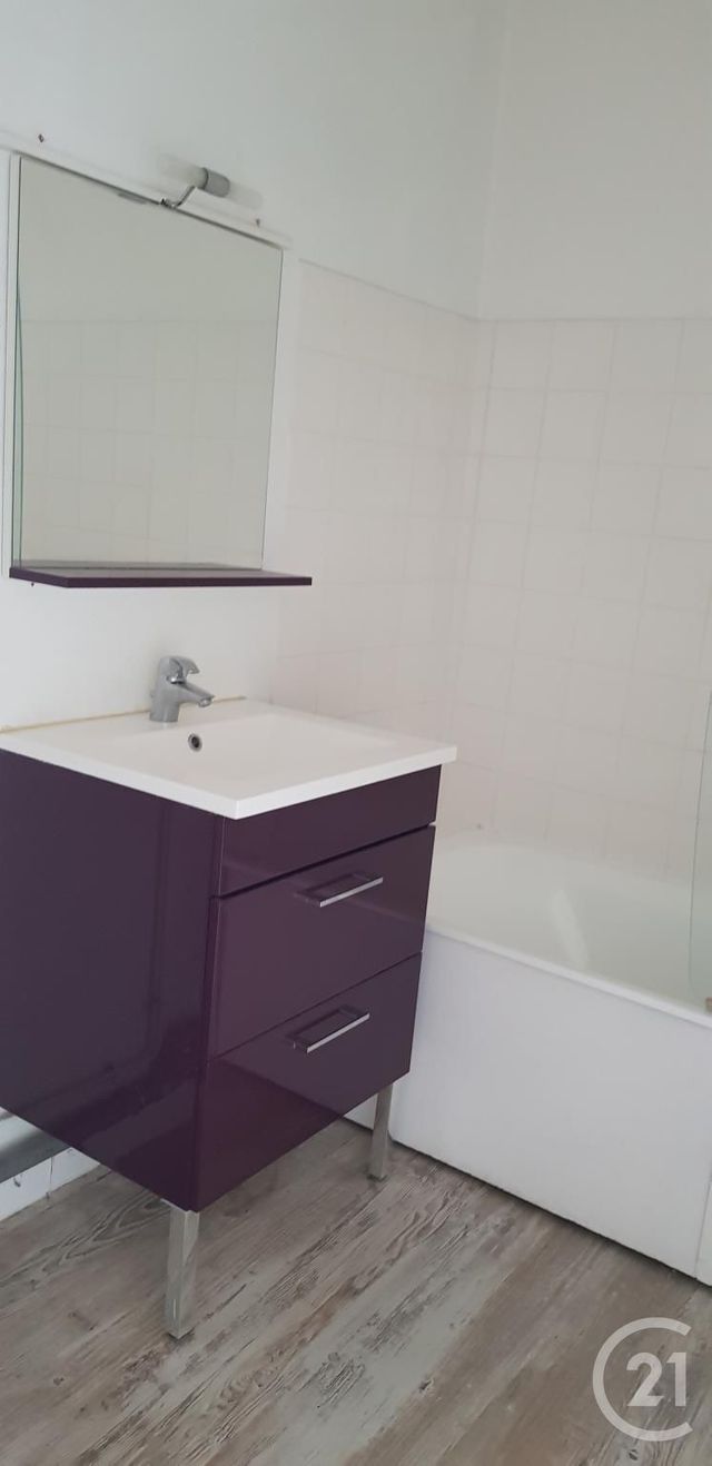 Appartement T2 &agrave; louer - 2 pi&egrave;ces - 46,80 m2 - Beaune - 21 - BOURGOGNE